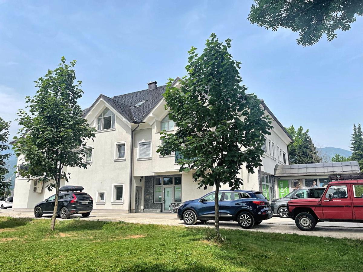 Vila Urbana Luxury Apartments Lesce  Exterior photo