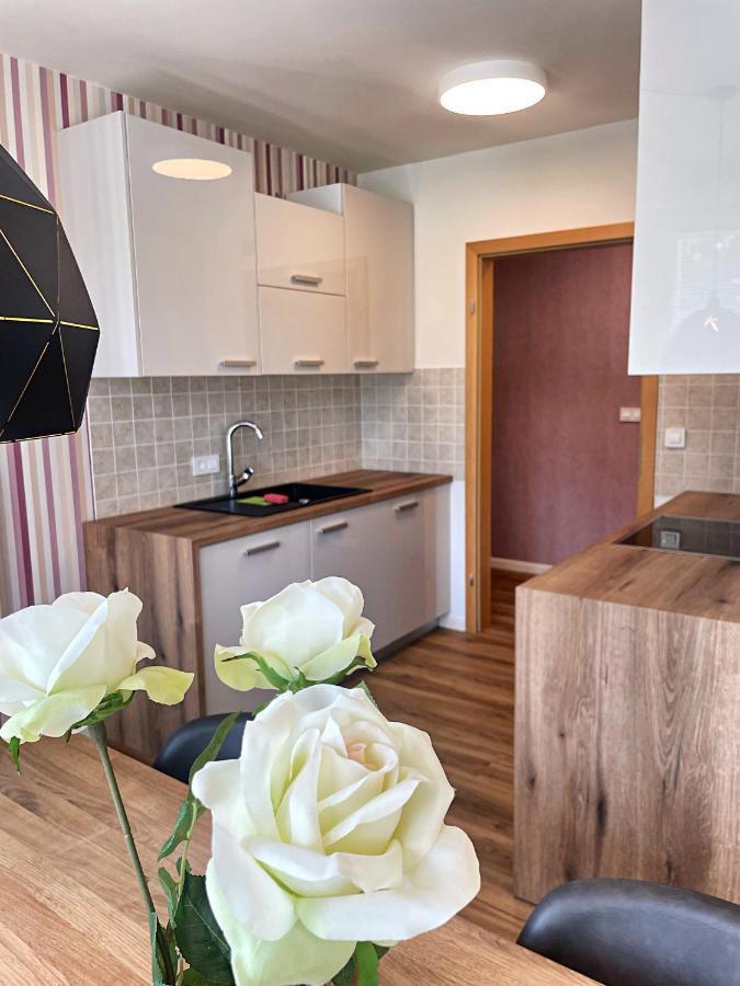 Vila Urbana Luxury Apartments Lesce  Exterior photo